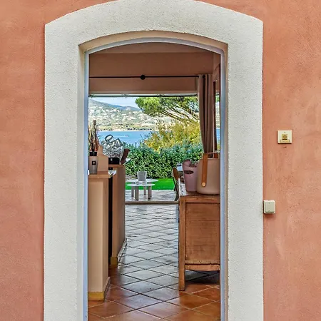Le Tropezien - Vue A 180, 3 Chambres, Jardin & Piscine Feriehus Saint-Tropez