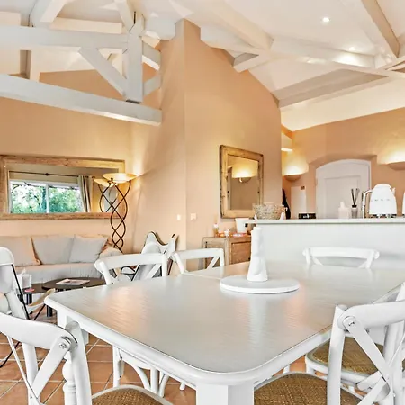 Casa de Férias Le Tropezien - Vue A 180, 3 Chambres, Jardin & Piscine *