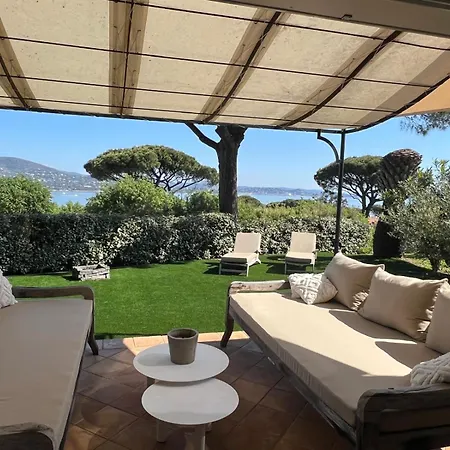 Le Tropezien - Vue A 180, 3 Chambres, Jardin & Piscine Feriehus