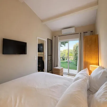 Semesterbostad Le Tropezien - Vue A 180, 3 Chambres, Jardin & Piscine